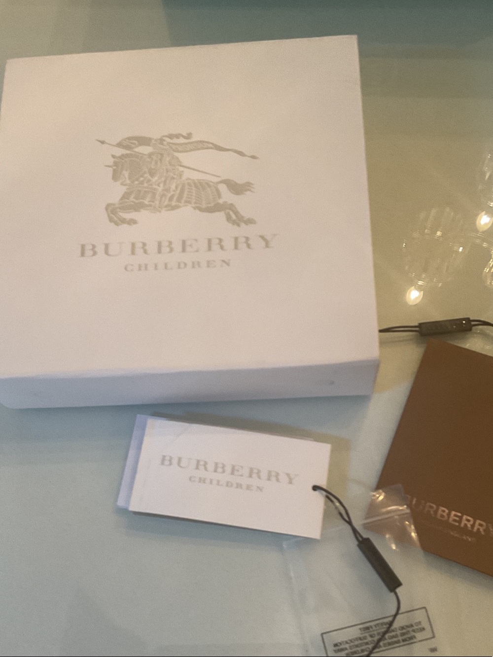 Burberry White Kids Accessory Gift Box with Tags box 8 by 8